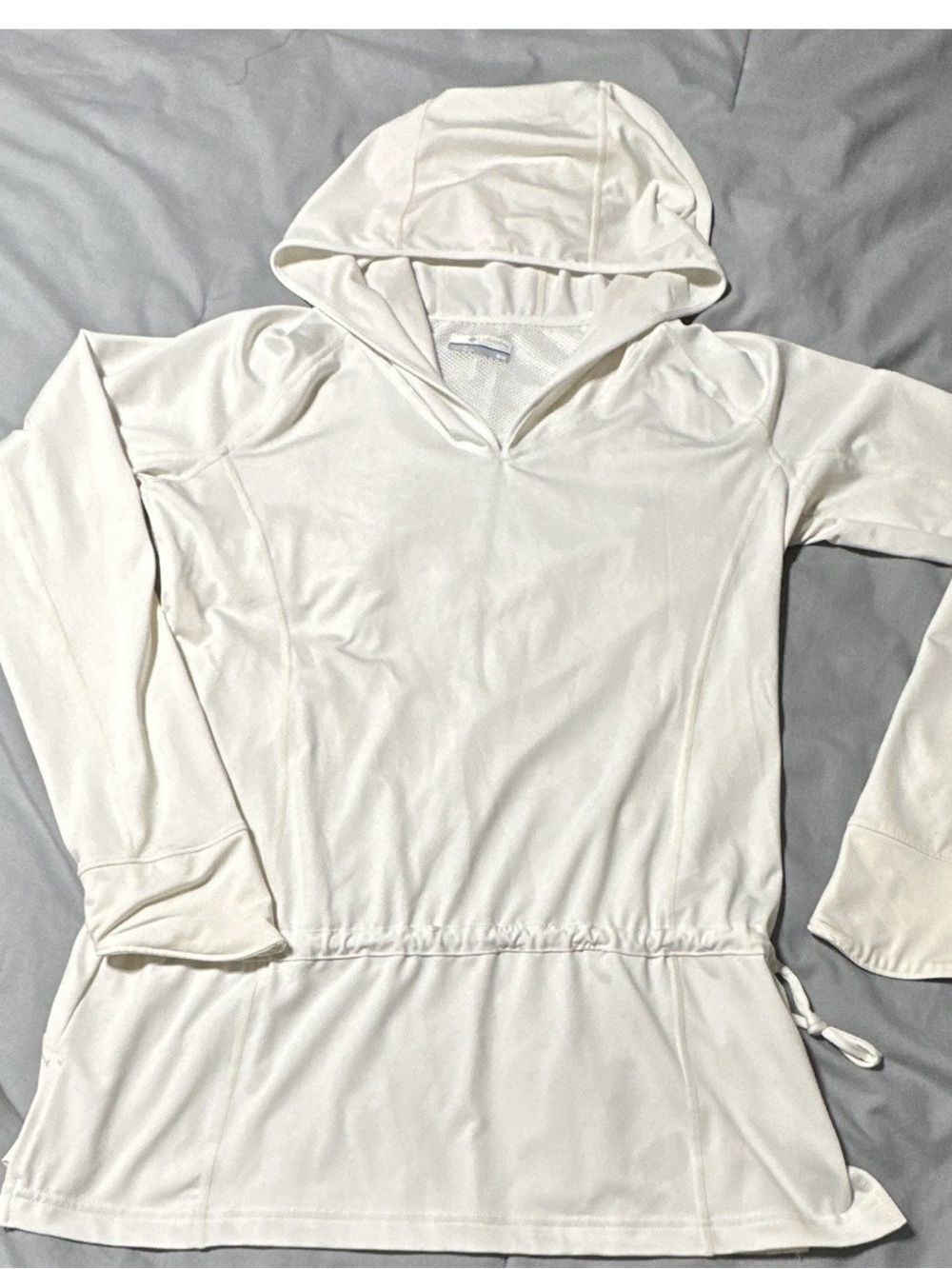 Columbia Women's White Lightweight Hooded Pullover